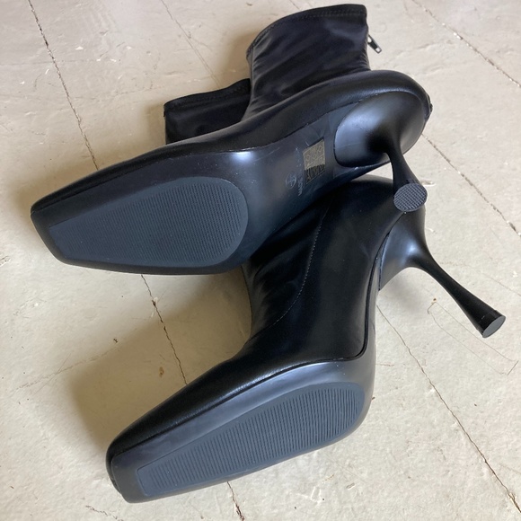 Truffle Collection square toe heeled sock boots in black - Picture 6 of 9